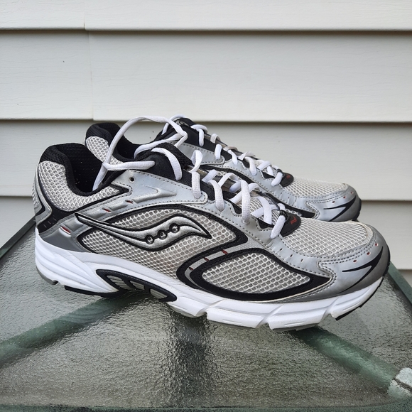 saucony grid prestige